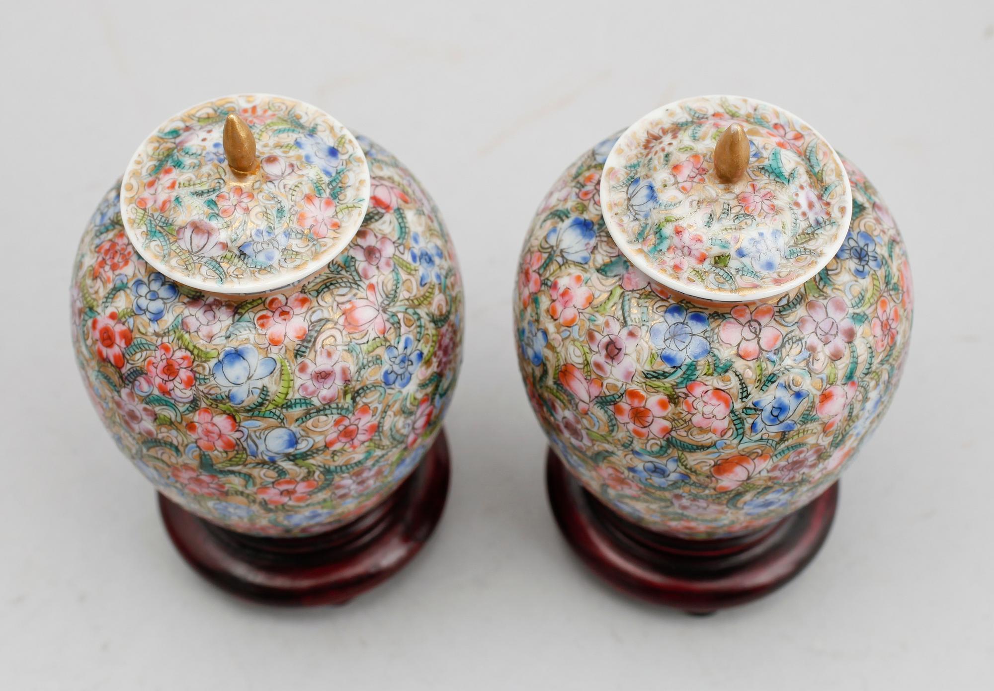 LOCKURNOR, 1 par, porslin, Kina, 1800-/1900-tal.