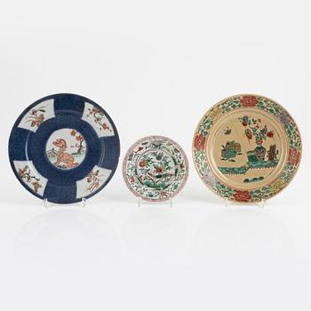 Three porcelain plates, China, Qing dynasty, Kangxi (1662-1722).