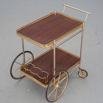 SERVERINGSVAGN, 1900-talets andra hälft.