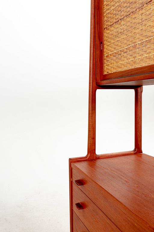 Hans J Wegner,