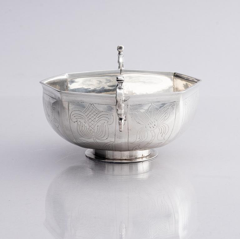 Hans Wiggman, brännvinsskål, silver, Kalmar 1750. Senbarock.