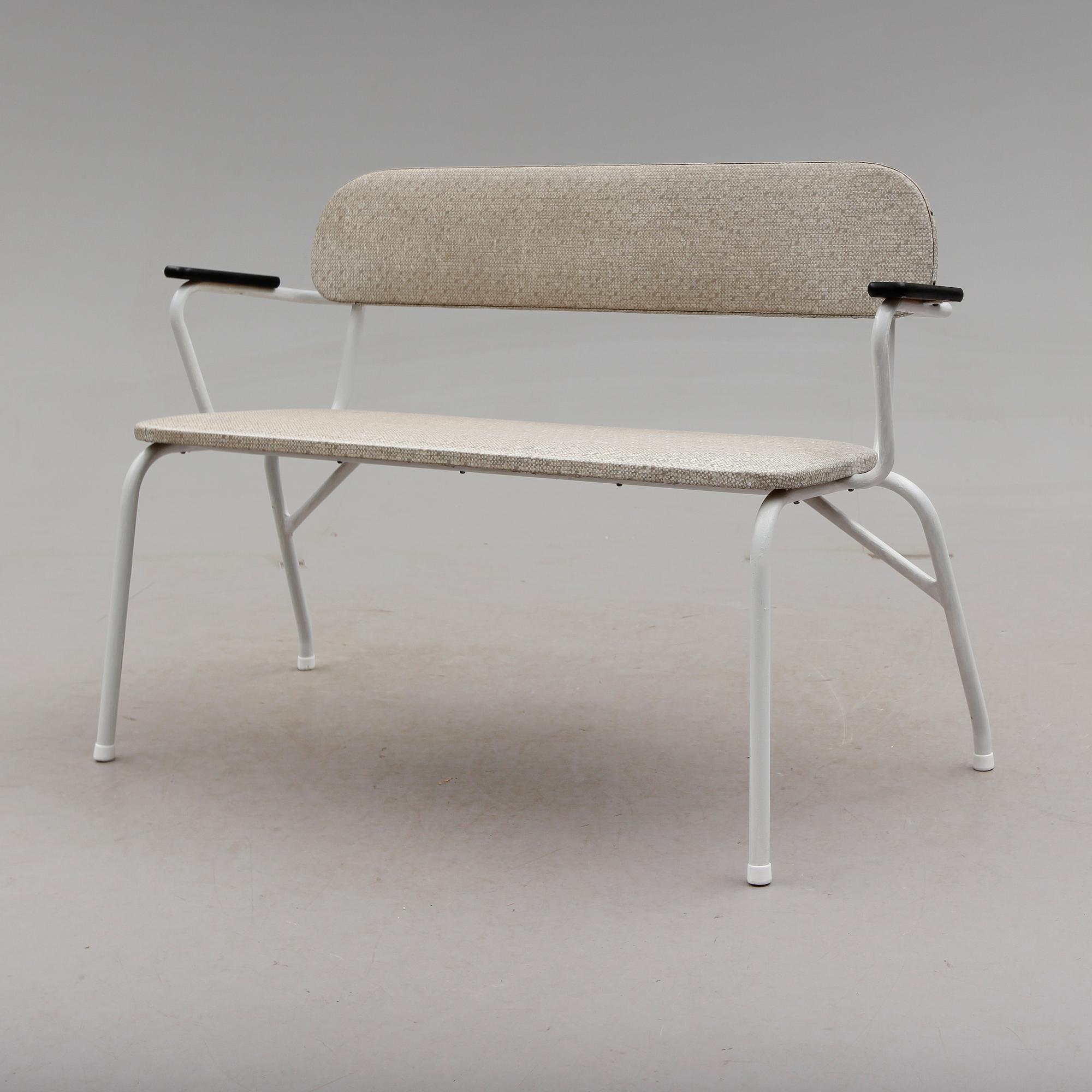SOFFA, 1900-talets mitt.