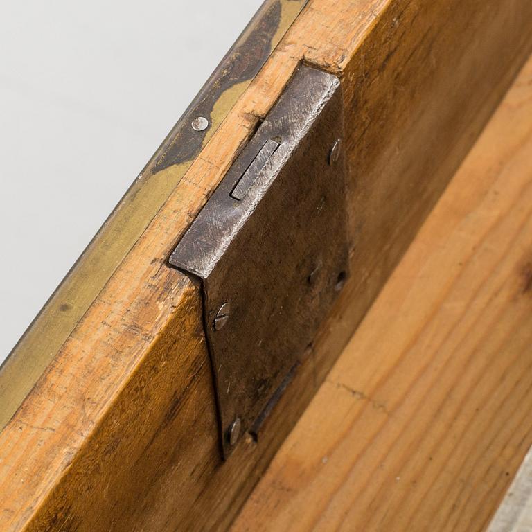 A swedish gustavian Drawer 18th century.