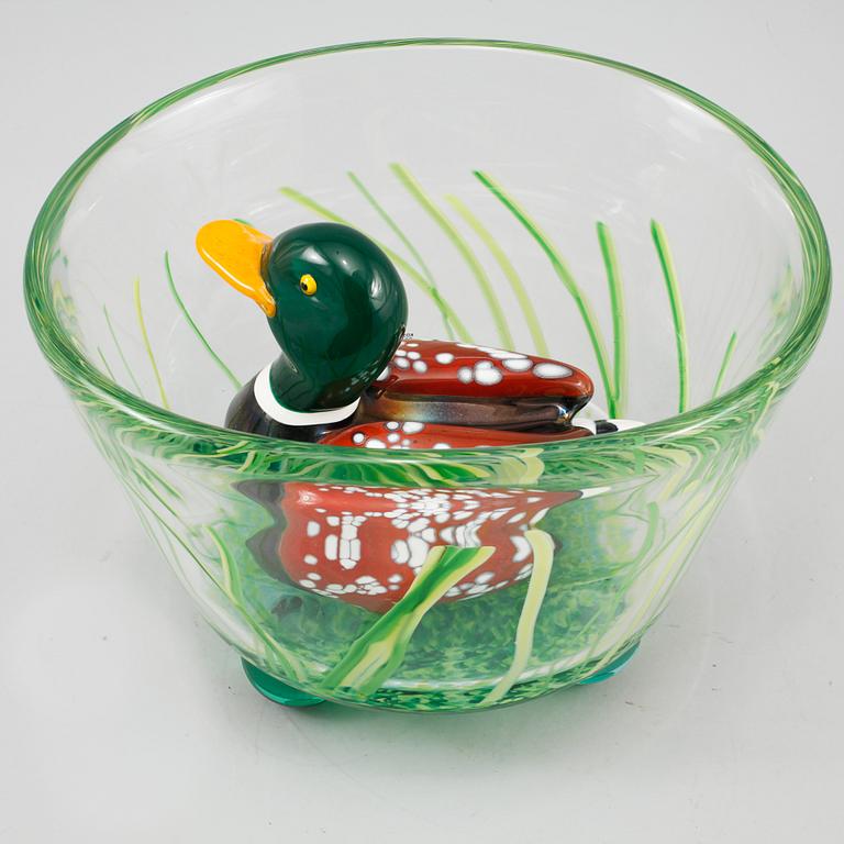 SKULPTUR, glas, Ernst Billgren, "And i Vas", Kosta Boda, begränsad utgåva, numrerad 8/30, signerad.