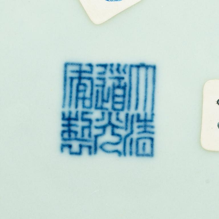 A Republic blue and white dish, with Daoguang's seal mark.