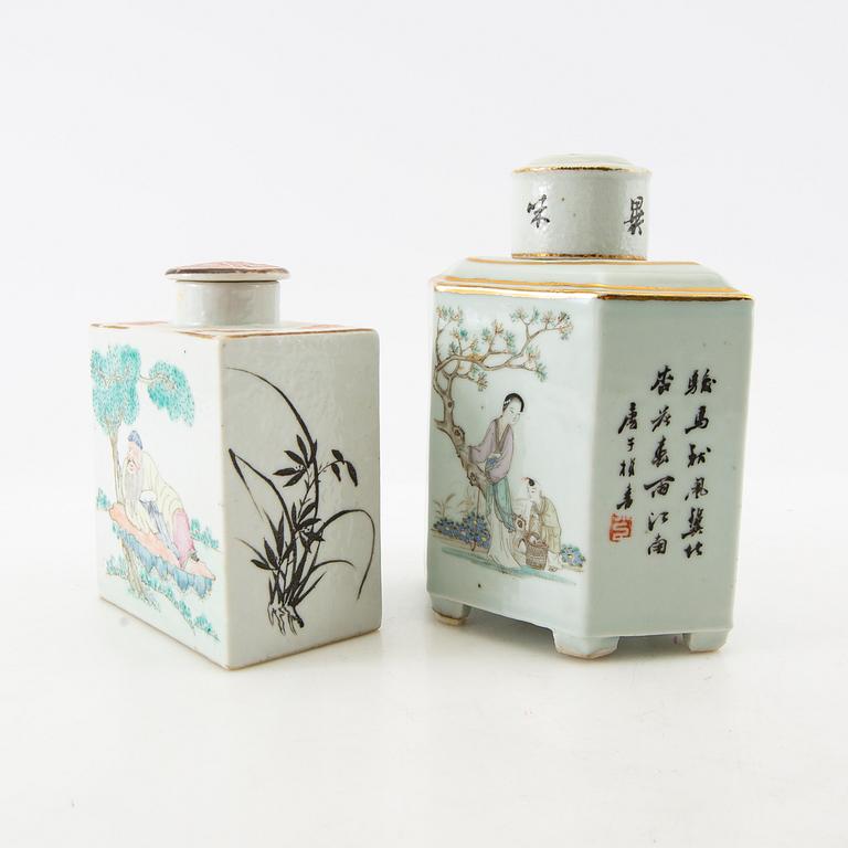 Two famille rose tea caddies, late Qing dynasty, circa 1900.