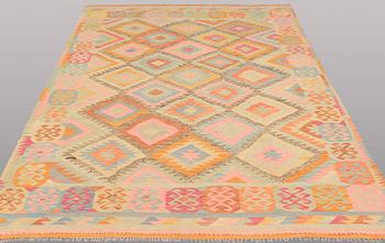 MATTO, Kilim, ca 300 x 204 cm.