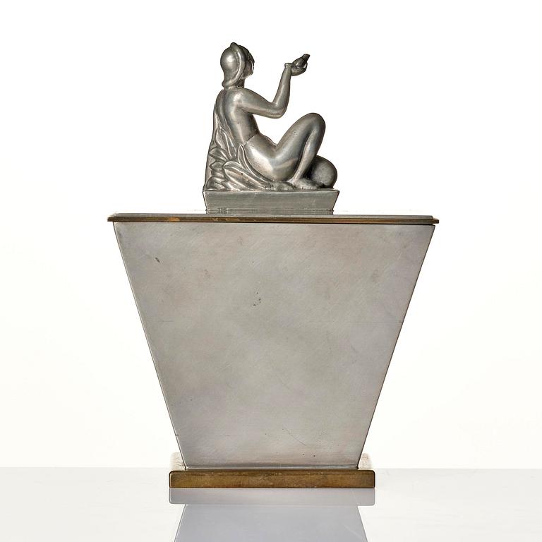 Oscar Antonsson, a "Sommar" (Summer) pewter box, Ystad-Metall, Sweden, 1930.