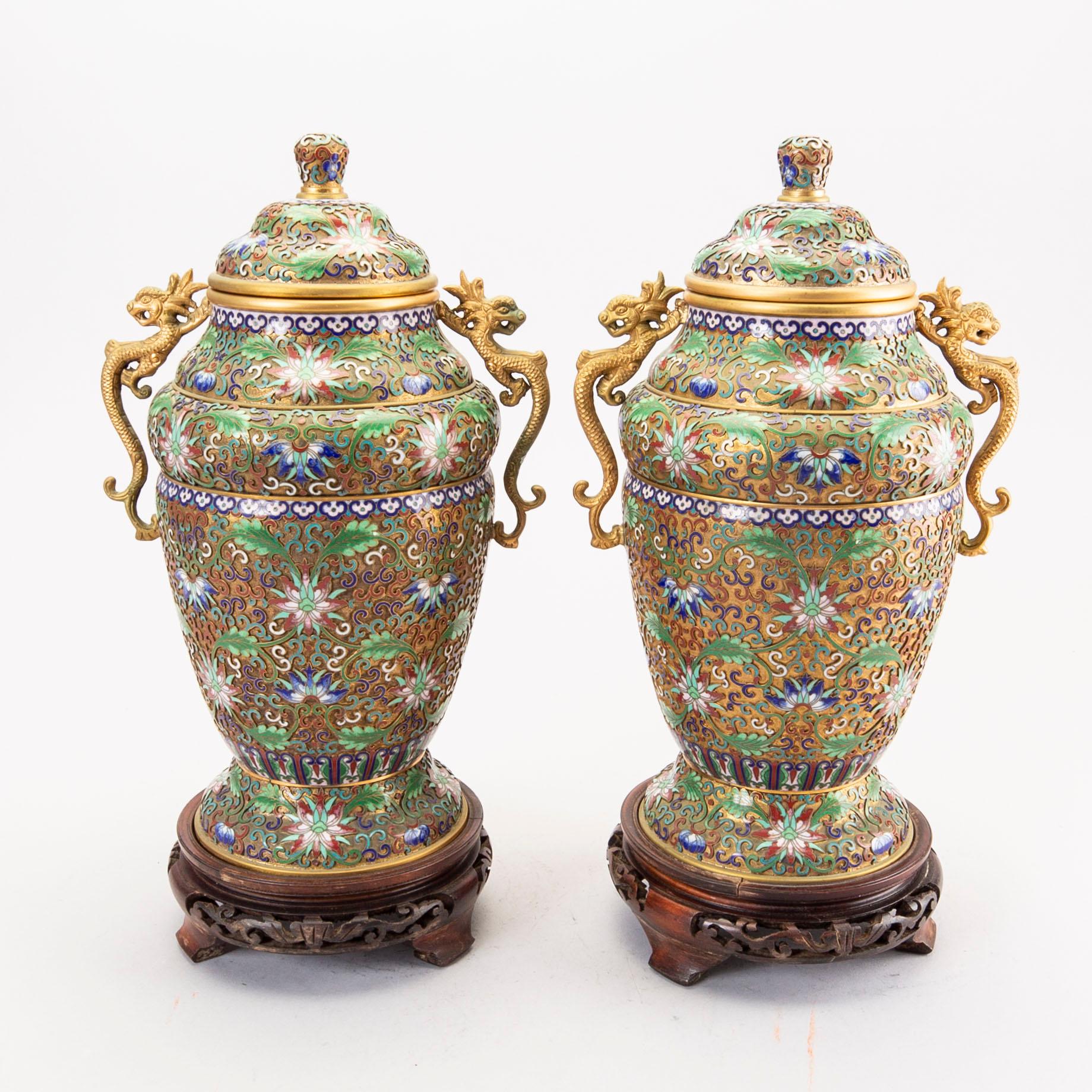 Lockurnor ett par Kina 1960/70-tal.