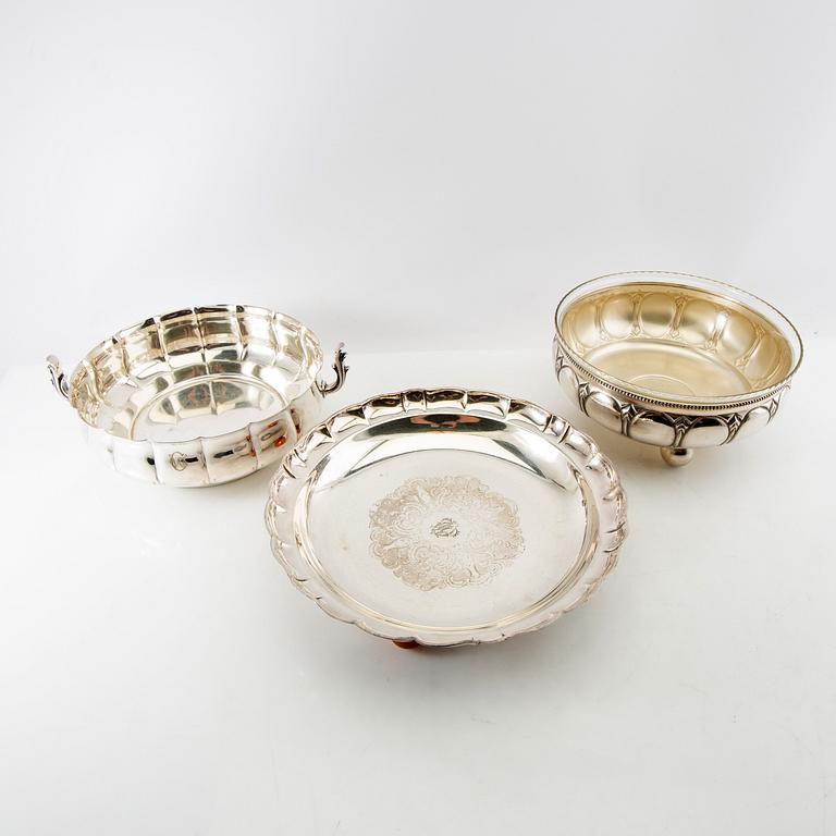 Bowls 2 pcs and bowl plate early 1900s silverplate.