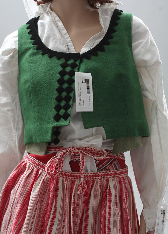 HÄRADSDRÄKT, Bjäre härad, Skåne, 1980-tal. Storlek c:a 38.