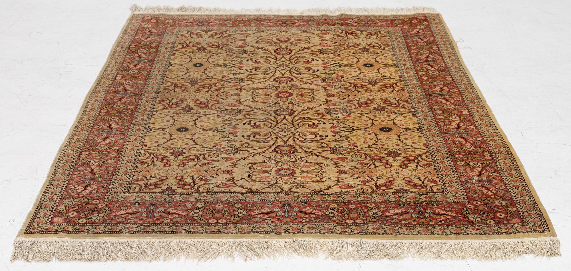 Matta, Hereke, silk, ca 148 x 105 cm.