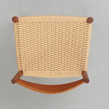 HANS J WEGNER, a teak "CH40" chair for Carl Hansen & Søn, Denmark, 1950-60's.