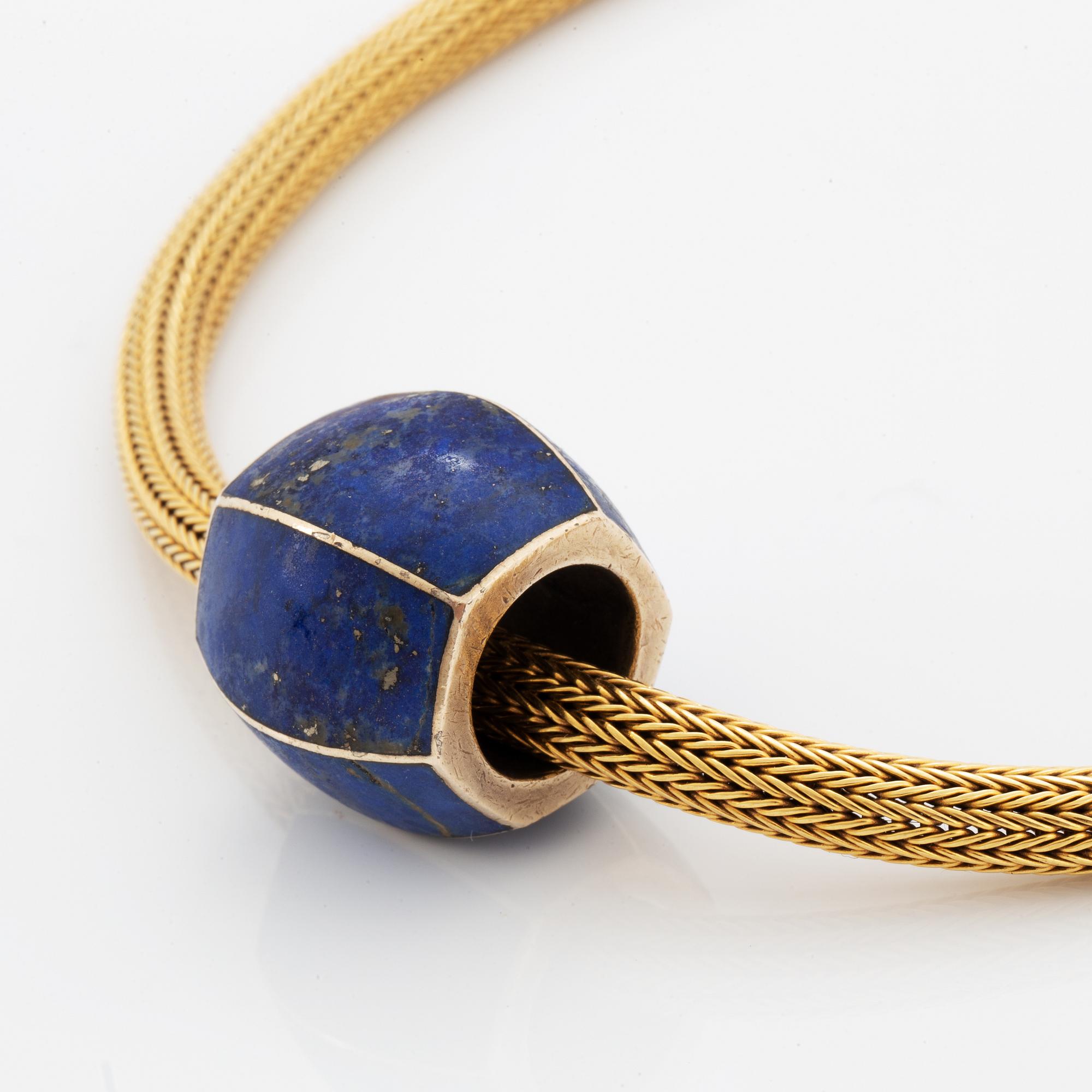 Collier 18K guld, hänge med lapis lazuli medföljer.