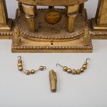 BORDSPENDYL, sengustavianskt stockholmsarbete, omkring år 1800.