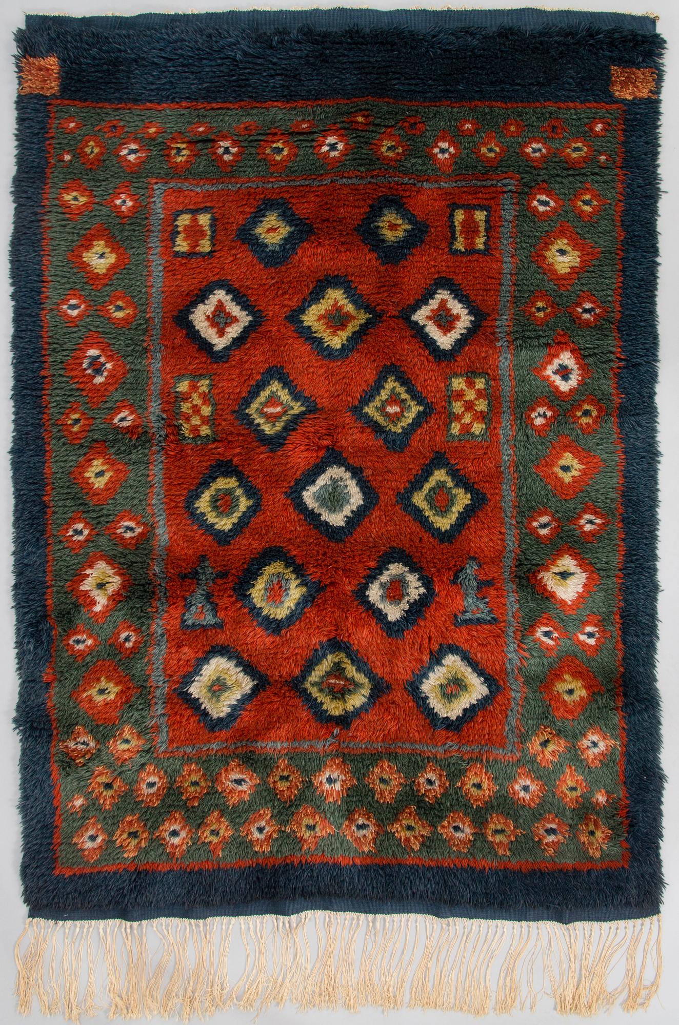 A Finnish long pile ryarug 'Jämsä' model for the Friends of Finnish Handicraft.
