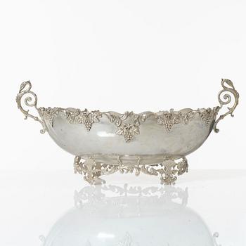 Jardinière, silver, 1976.