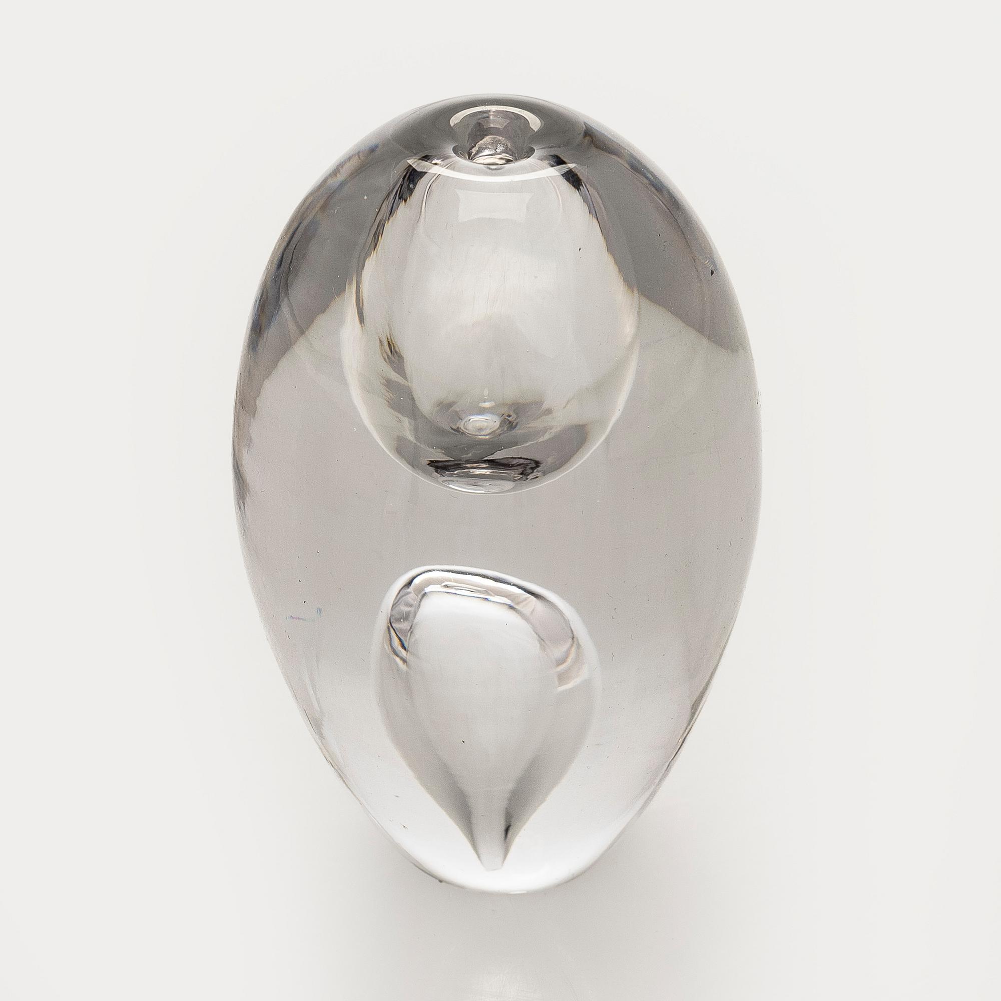 Timo Sarpaneva, a 'Teardrop' glass sculpture, model 3575, signed Timo Sarpaneva Iittala.