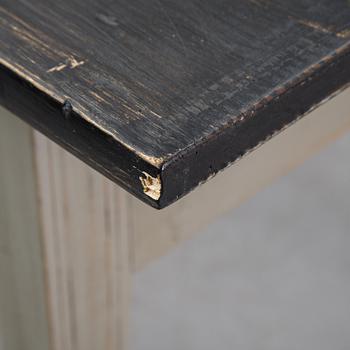 A gustavian style writing desk from the 19th century.