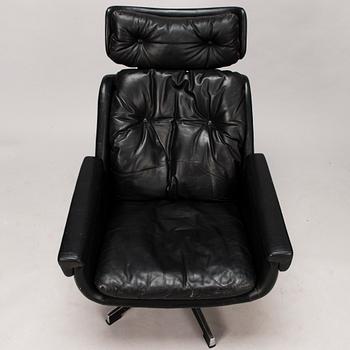 KURT HVITSJÖ, A 1970s armchair.