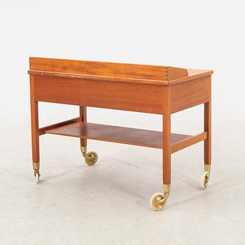 Kerstin Hörlin-Holmquist, serveringsbord, ur Triva-serien för NK:s Verkstäder i Nyköping, 1960-tal.