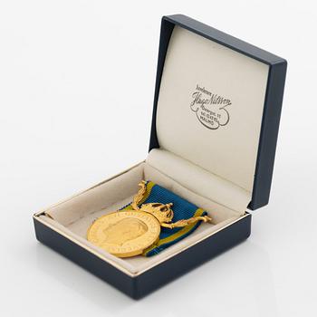 Reward medal, Illis Quorum, 8th size in gold, 23 ct.