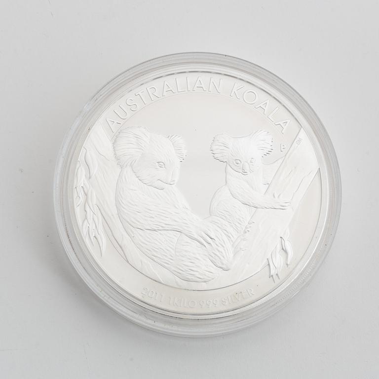 A silver coin, 30 dollars, Australia, 2011, silver 999, Weight 1 kg.