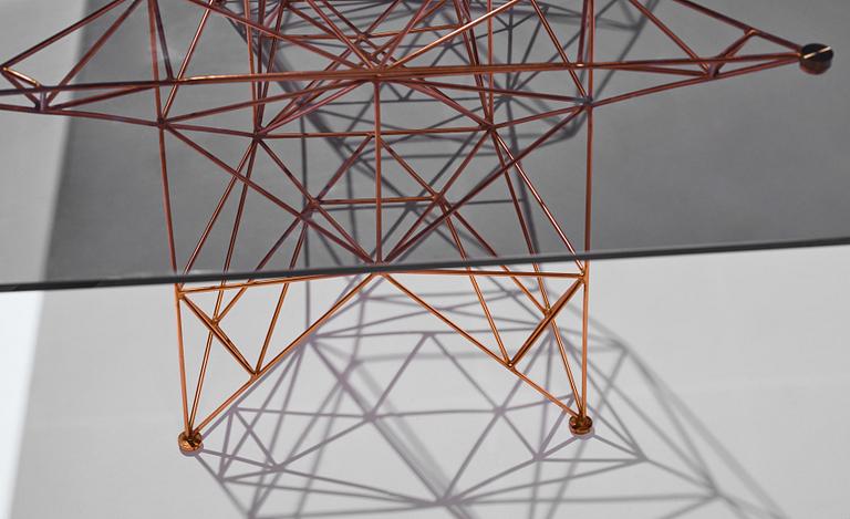 matbord, "Pylon Dining Table", Tom Dixon Studio, London, efter 2014.