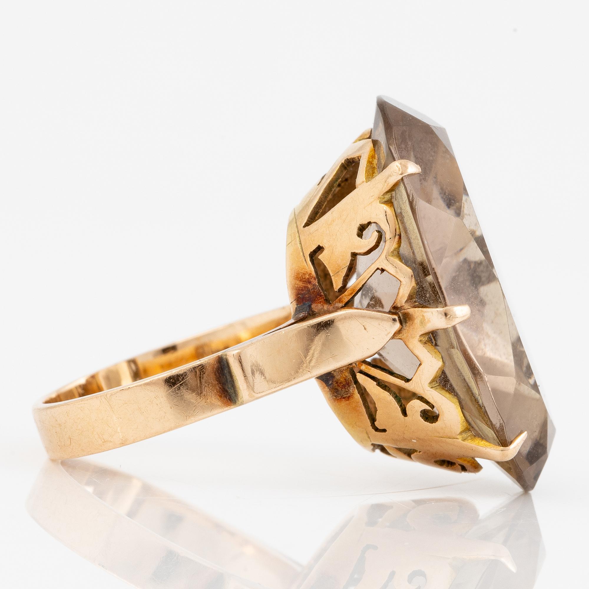 Ring 14K guld med rökkvarts.