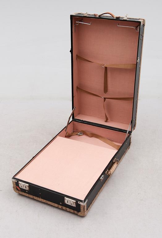 RESEKOFFERT, 1900-talets första hälft.