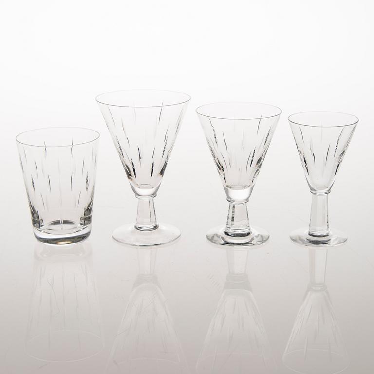 SAARA HOPEA, a 36-piece set of 'Inari' glassware for Nuutajärvi. Designed in 1953.