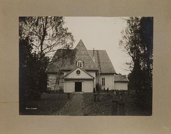 Signe Brander, fotografier, 11 st, uppfodrade på kartong. 1900-talets första kvartal.