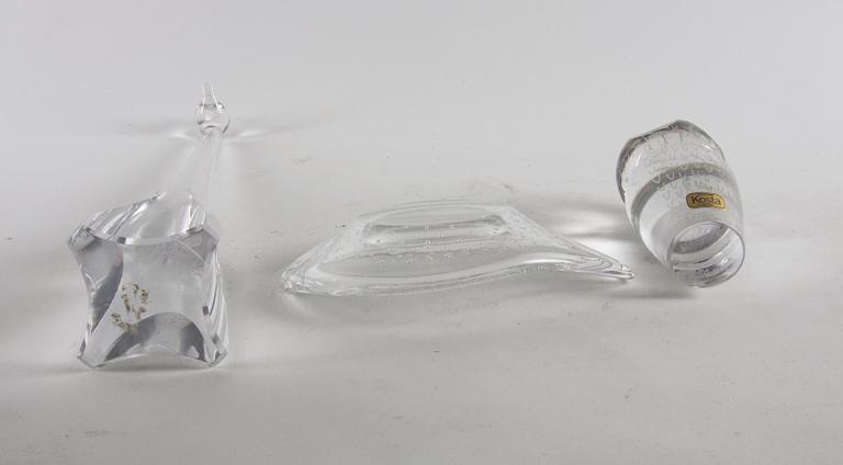 SKÅLFAT och FIGURINER, 2 st, glas, bl a Vicke Lindstrand, Kosta, sign.