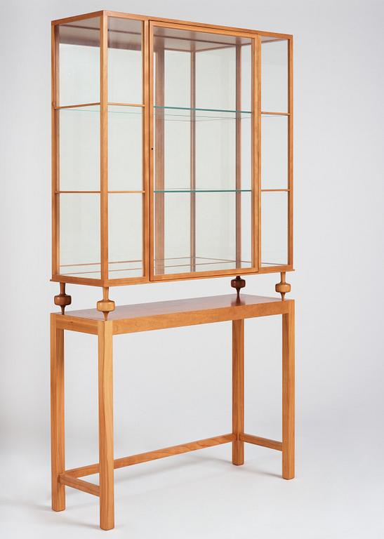 Josef Frank, a mahogany showcase cabinet model "2077", Firma Svenskt Tenn, Sweden.