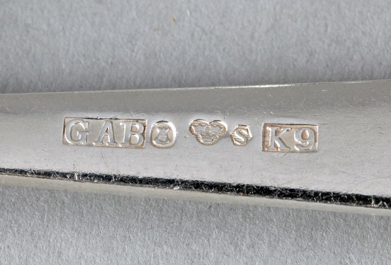 BESTICK, 18 st, silver, "Ambassad". Tot vikt ca 295 gram (exkl knivar).