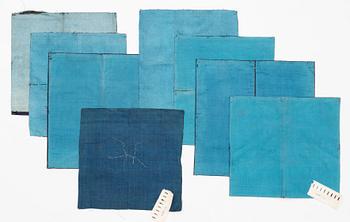 RANGMÄRKEN, 8 st., siden, s.k. Buzis. Ca 28-33 x 29,5-33,5 cm vardera. Kina omkring 1900.