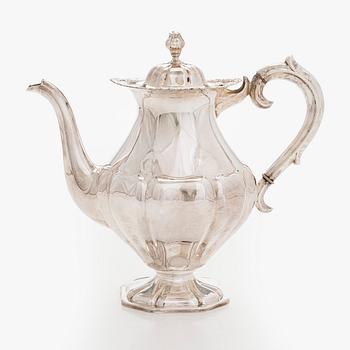 A silver coffee pot, Kultakeskus Hämeenlinna 1954.
