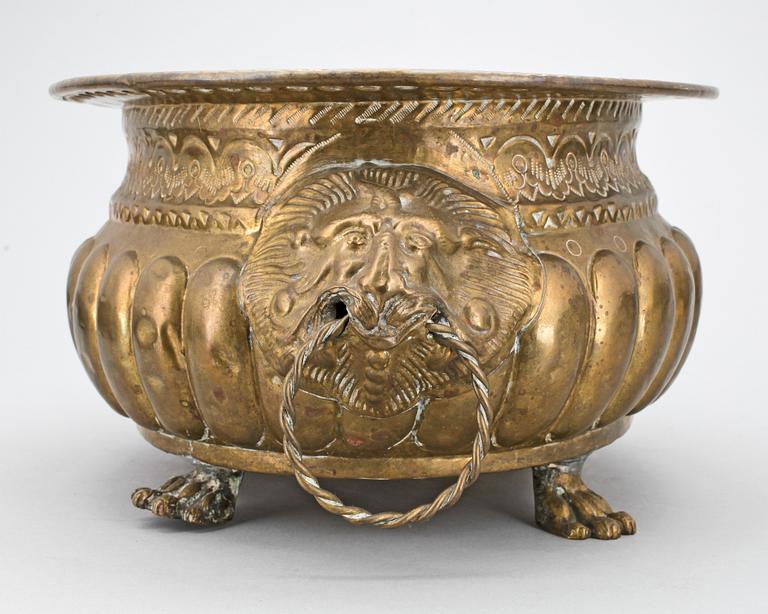 YTTERFODER, mässing, omkring år 1900.