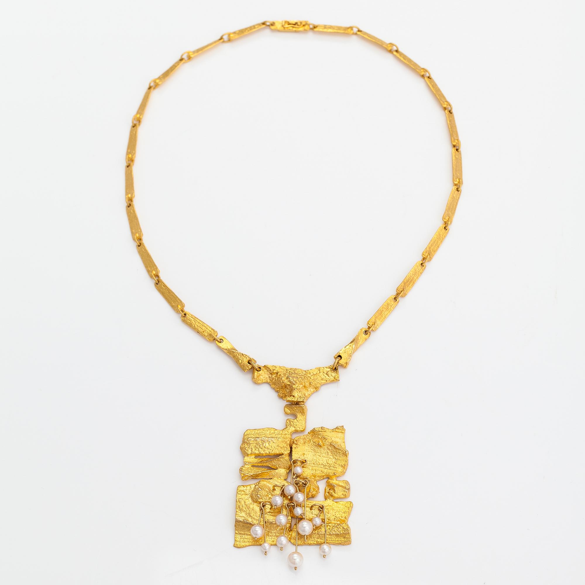 Björn Weckström, An 18Kgold necklace "Flowering wall" with cultured pearls. Lapponia 1967.