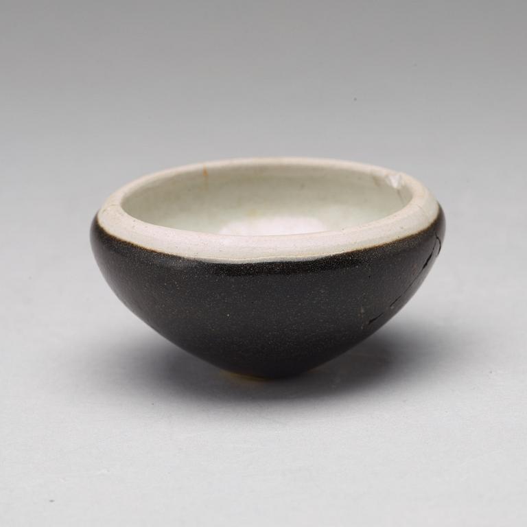 SKÅL, porslin. Songdynastin (960-1279).