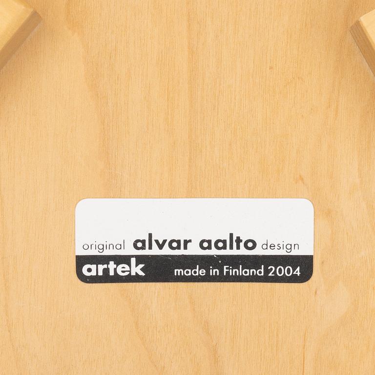 Alvar Aalto, children's chairs, 4 pcs, Artek, Finland.