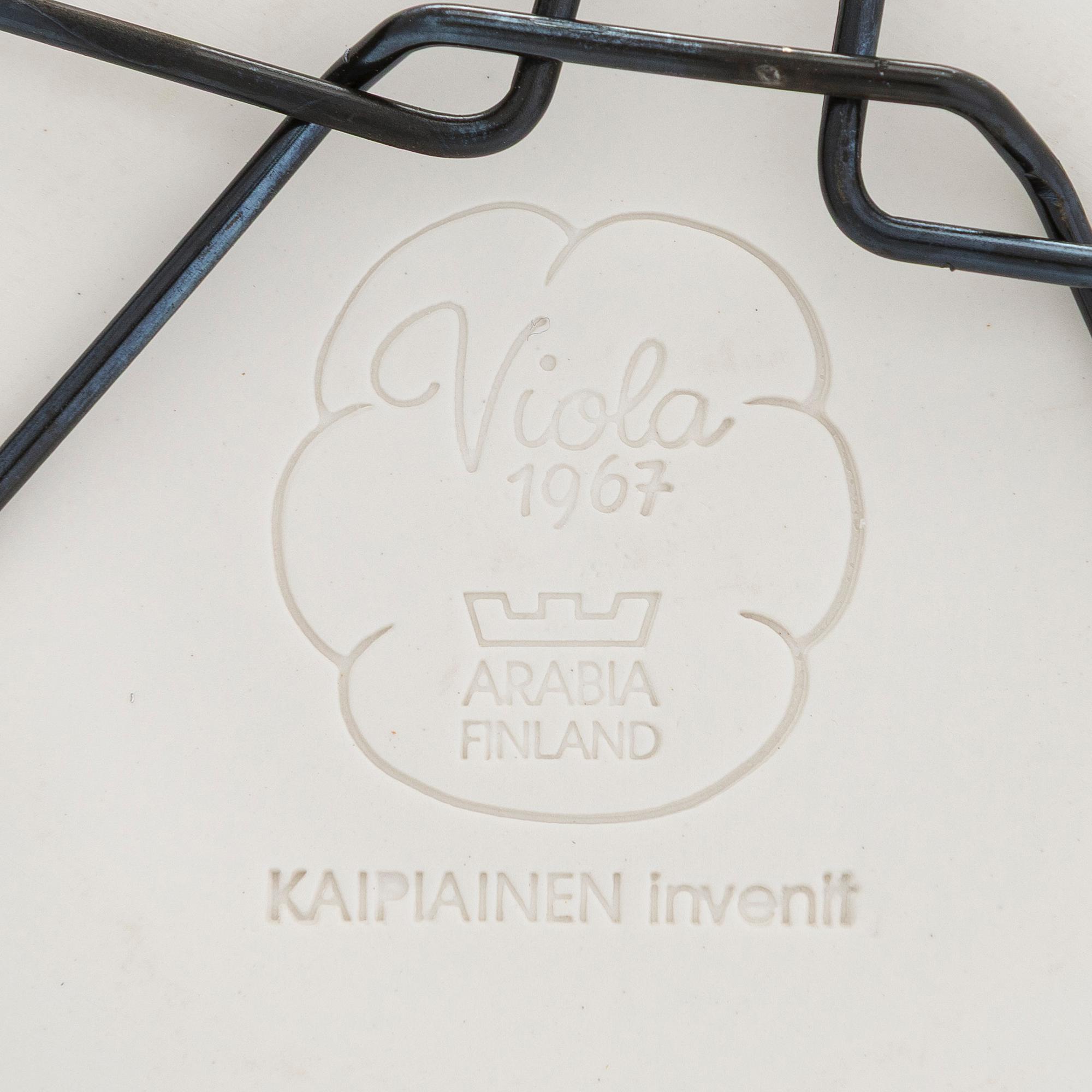 Birger Kaipiainen, two decorative ceramic "Viola" dishes,  stamped, Arabia, late 20th century.