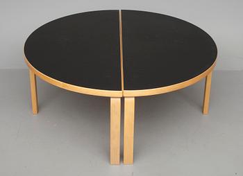 BORD, 2 halvmånformade delar, Alvar Aalto, Artek, modellen formgiven 1935.