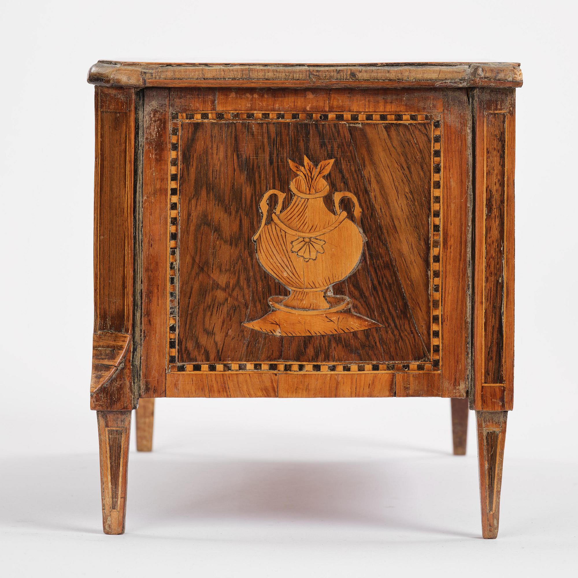 A presumably Italien Louis XVI miniature commode.