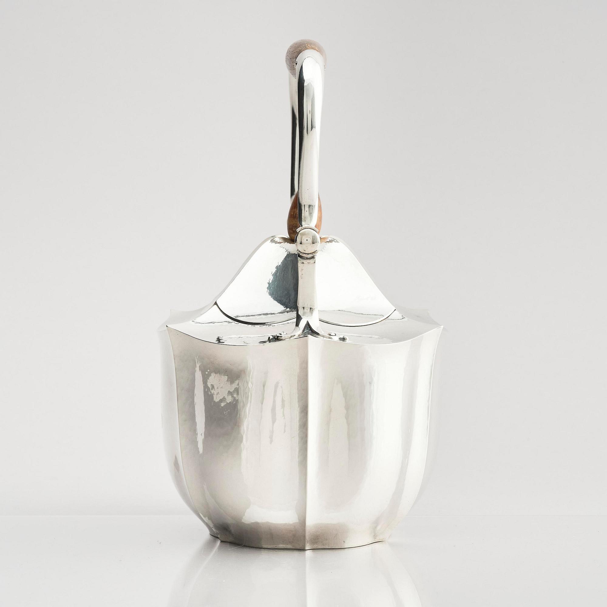 Karl Anderson, a silver coffee- and teaset, 4 pieces, Stockholm, Sweden 1918.