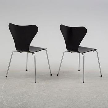 a set of six 'Sjuan' chairs by Arne Jacobsen, Fritz Hansen.