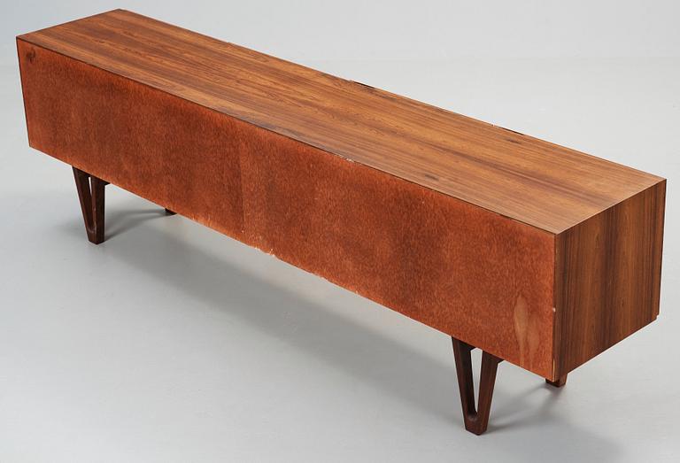 IB KOFOD LARSEN, sideboard, Säffle Möbelfabrik, 1960-tal.