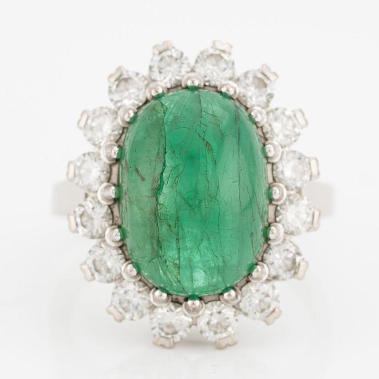 Ring, Jarl Sandin, 18K white gold with cabochon-cut emerald and brilliant-cut diamonds.