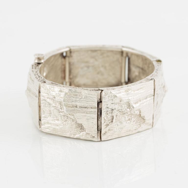 Knud V Andersen bracelet, sterling silver, for Anton Michelsen.