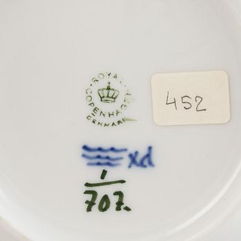 Smörterrin, porslin, Royal Copenhagen, "Musselmalet halvblond", modellnummer 707, 1960-/70-tal.